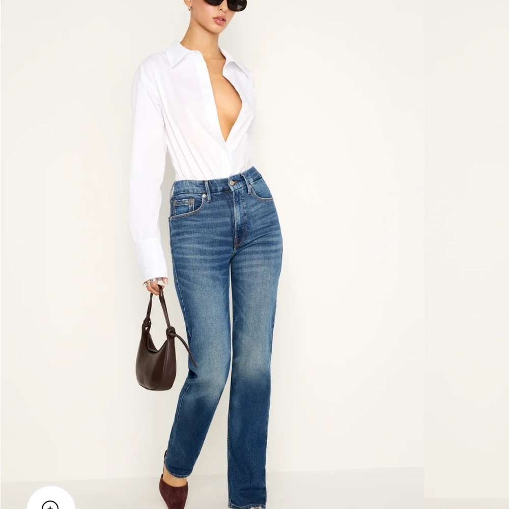 Good American Blue Straight Leg Jeans With Comfortable Fit